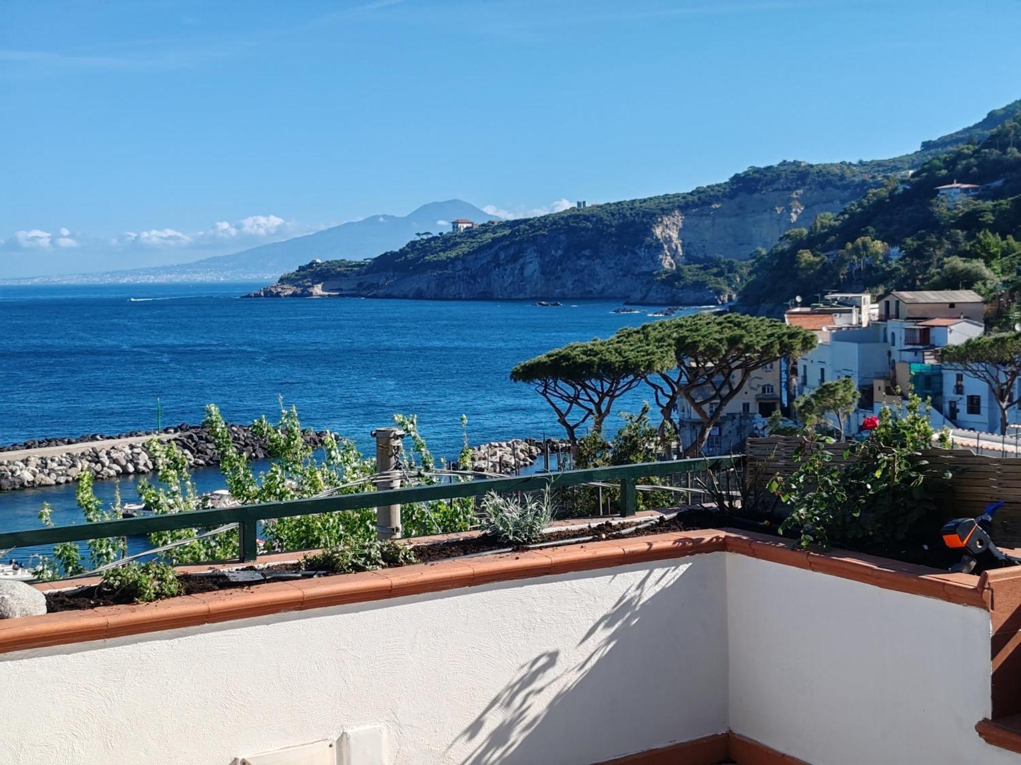 Mediterranea E Casa Del Capricorno Charming Houses Massa Lubrense Eksteriør billede